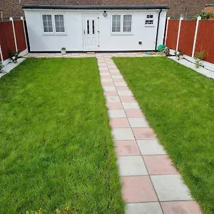 The White House Retreat Apartment London